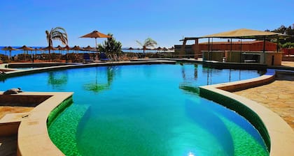 Wohlfühloase (Meerblick, 65m2, Strand, Pools, 80m bis zum Meer, Resort)