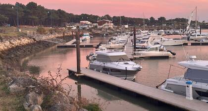 Beautiful Modern 3-Bedroom Villa - Close to Sea - Garden and Parking