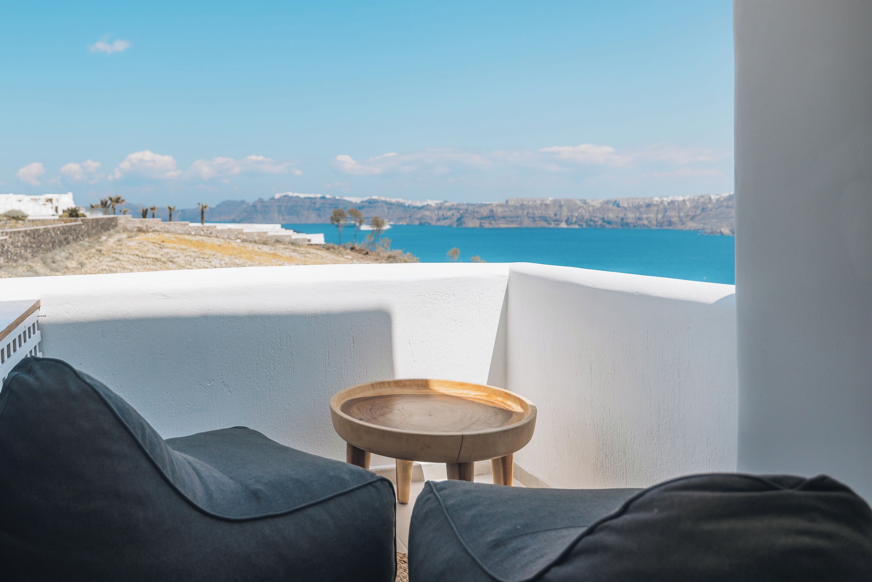 Junior Suite with Hot Tub and Caldera View | Coffres-forts dans les chambres, chambres insonorisées, Wi-Fi gratuit
