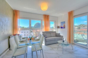 Living area - Attico Al Parco With Airconditioning (Lugano)