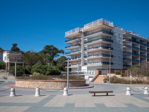 Exterior - AT066 Boabi: Apartamento con A/A, wifi y parking frente de la playa (Torredembarra)