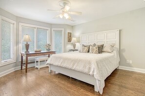 4 bedrooms, free WiFi, bed sheets