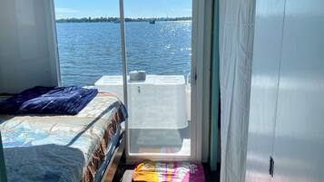 1 chambre, literie fournie