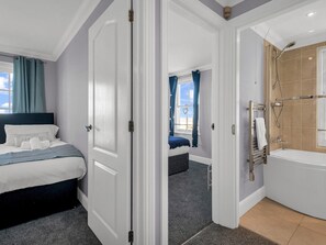 2 Schlafzimmer, Bügeleisen/Bügelbrett, kostenloses WLAN, Bettwäsche