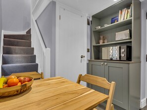 Dining - Cute and cosy home in the centre of Canterbury. - Pass the Keys (Canterbury)