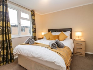 3 slaapkamers, individueel gedecoreerd, individueel gemeubileerd