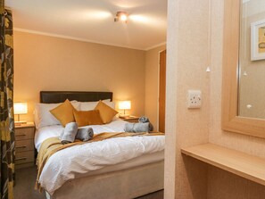 3 bedrooms, individually decorated, individually furnished, free WiFi