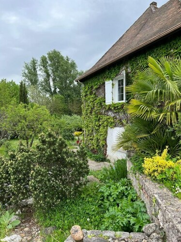 NOUVEAU :Les VERGERS Appartement Rez de jardin, terrasse, jardin, parking privé 
