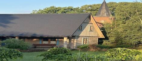 المنشأة من الخارج