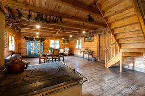 Interior - Large, atmospheric cottage in the countryside (Belczna)