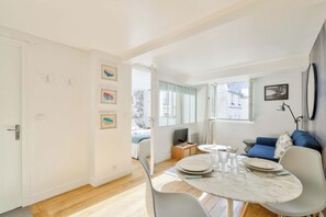 Interior - Beautiful apartment in the heart of Montorgueil (Paris)