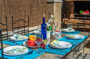 Outdoor dining