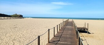 House with patio - São Lourenço Beach