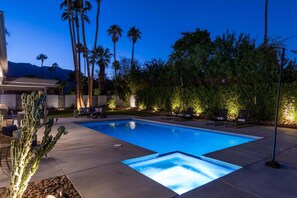 Beheizter Pool