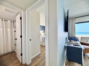 2 habitaciones, tabla de planchar con plancha y wifi gratis 