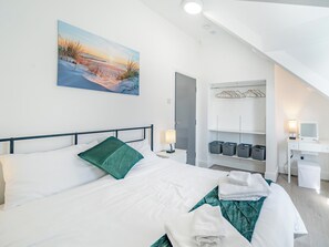 2 bedrooms, free WiFi, bed sheets