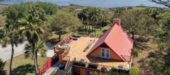 82 Palms - Waterfront Home & Rooftop Sun Deck