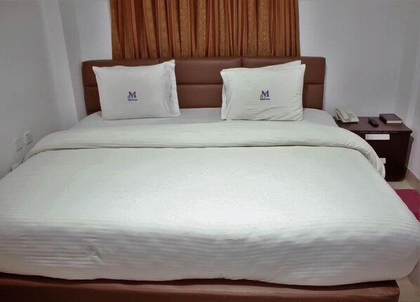 1 bedroom, laptop workspace, WiFi