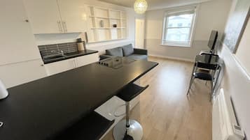 Apartemen, Beberapa Tempat Tidur | Dapur pribadi | Lemari es, microwave, oven, dan kompor