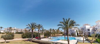 Beautiful apartment overlooking the pool- MO2411LT