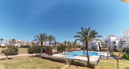 Beautiful apartment overlooking the pool- MO2411LT