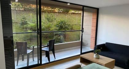 BEAUTIFUL STUDIO APARTMENT IN A NICE COMPLEX