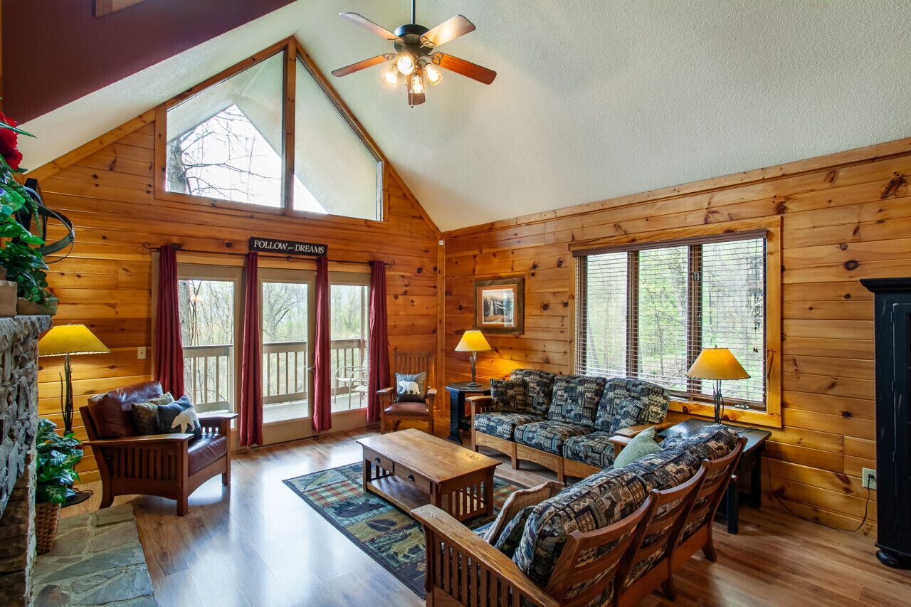 Bear Crossing - MTN View, Hot Tub & Game Room!