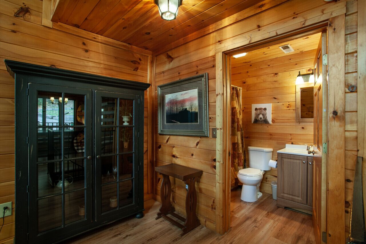 Bear Crossing - MTN View, Hot Tub & Game Room!