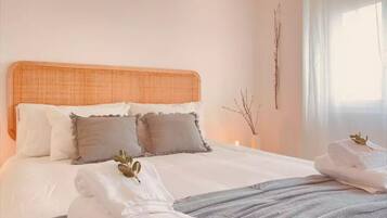 1 bedroom, free WiFi, bed sheets