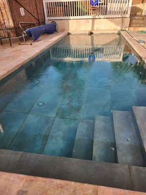 Outdoor pool, a heated pool - YalaRent Cliff side villa - private pool (Eilat)