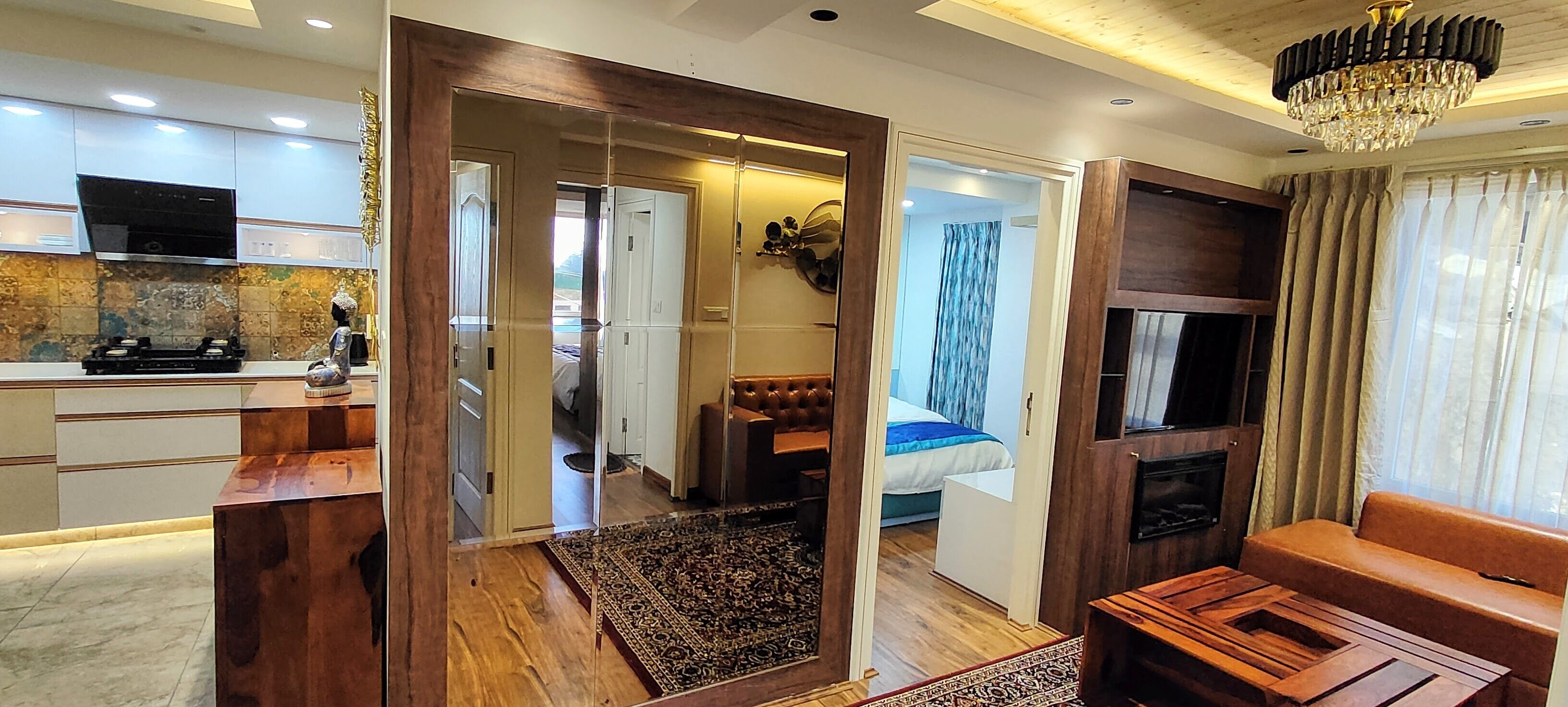 GRACE ^ Luxurious Boutique apartment Five minutes from Mall Road