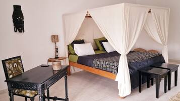 4 bedrooms, WiFi, bed sheets