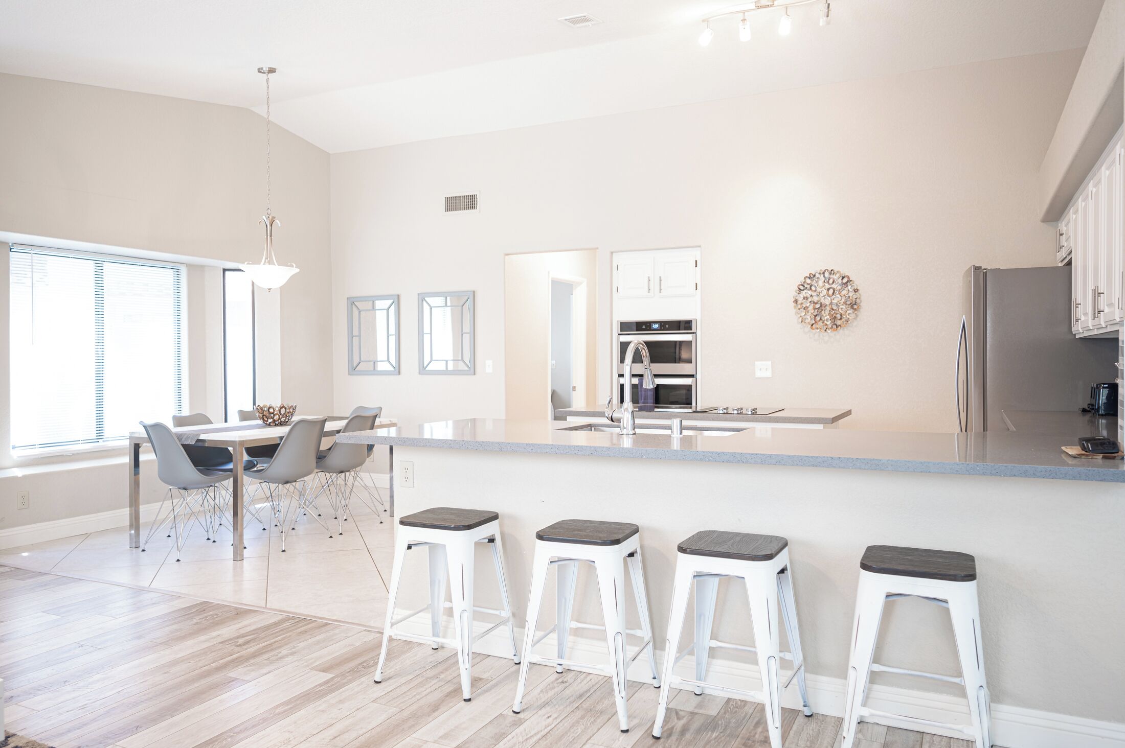 Stylish 4 Bed, 3 Bath in Henderson/Green Valley!