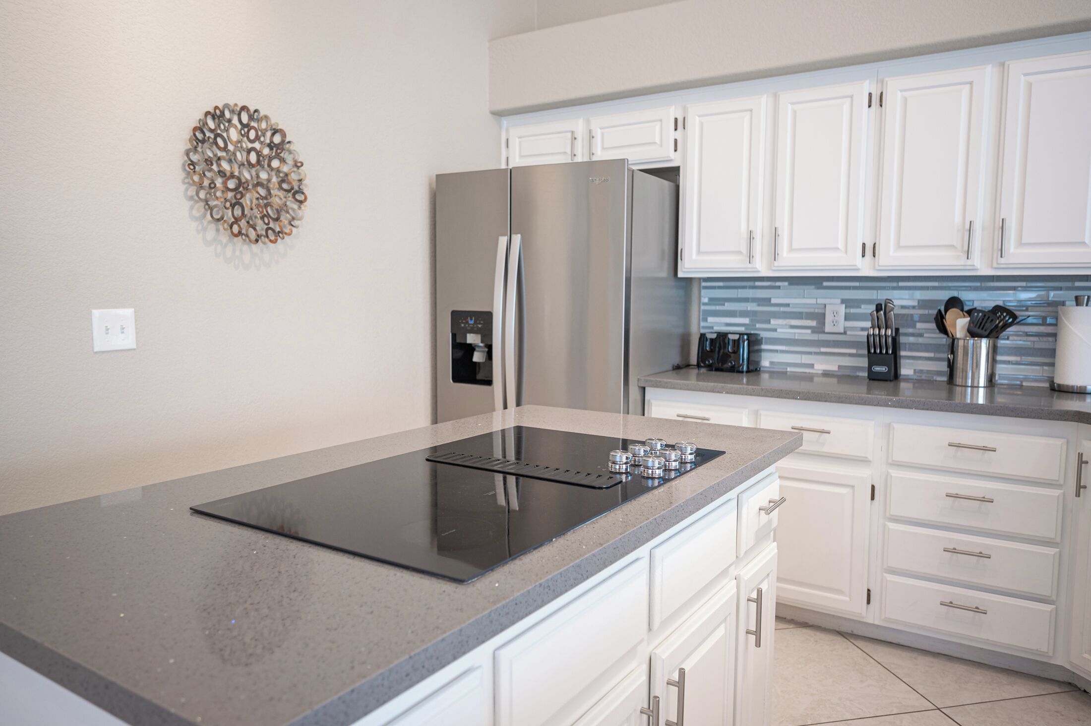 Stylish 4 Bed, 3 Bath in Henderson/Green Valley!