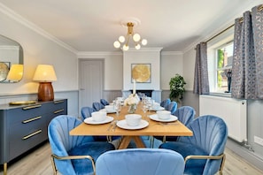 تناول الطعام