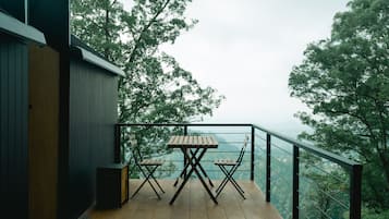 Cabaña ejecutiva, 2 habitaciones, vistas a la ciudad | Terraza o patio