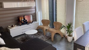 Unclassified image, 3 of 16, button - Villa rural3mijarojos garden and private pool -Central Cantabria  (Mijarojos)