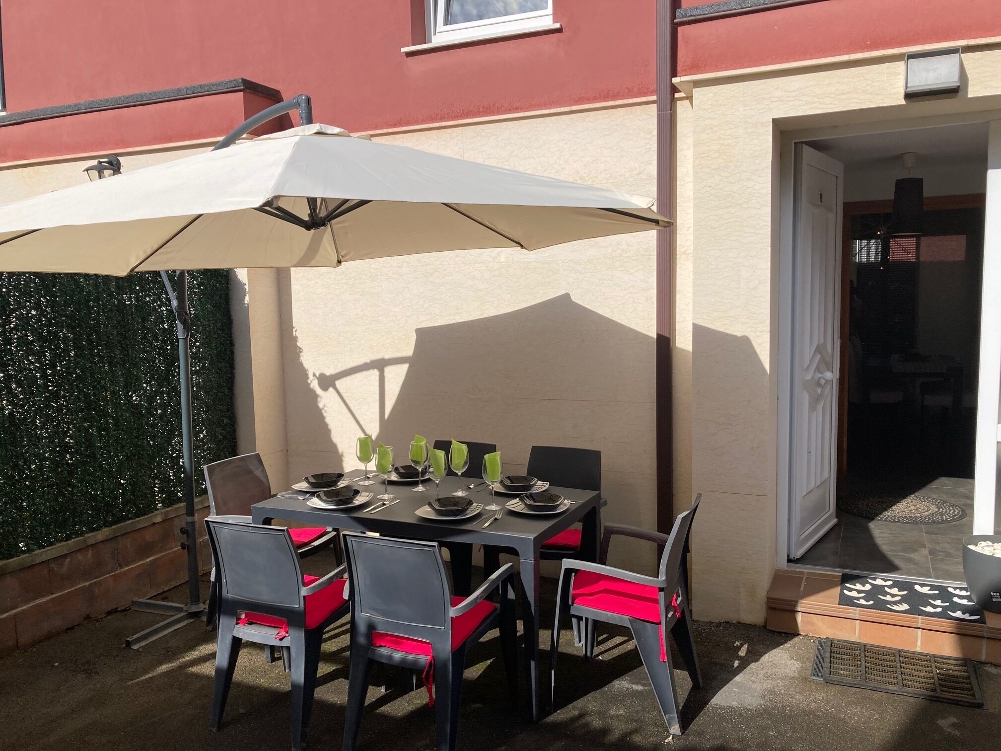 Rural villa 3mijarojos garden and pool, 10 minutes from the beach