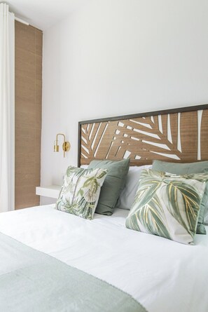 1 habitación, tabla de planchar con plancha, wifi y ropa de cama 