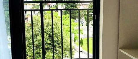 Classic Triple Room | Terrace/patio