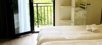 Hotel Gurya