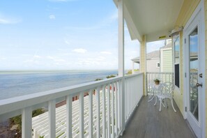 Property grounds - SOL-MATE | 3BR Kid & Pet-Friendly Waterfront Home (Port Isabel)