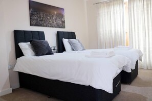 Apartment | 2 bedrooms, free WiFi, bed sheets - Comfy Duplex 2-bed Apartment in Milton Keynes (Milton Keynes)