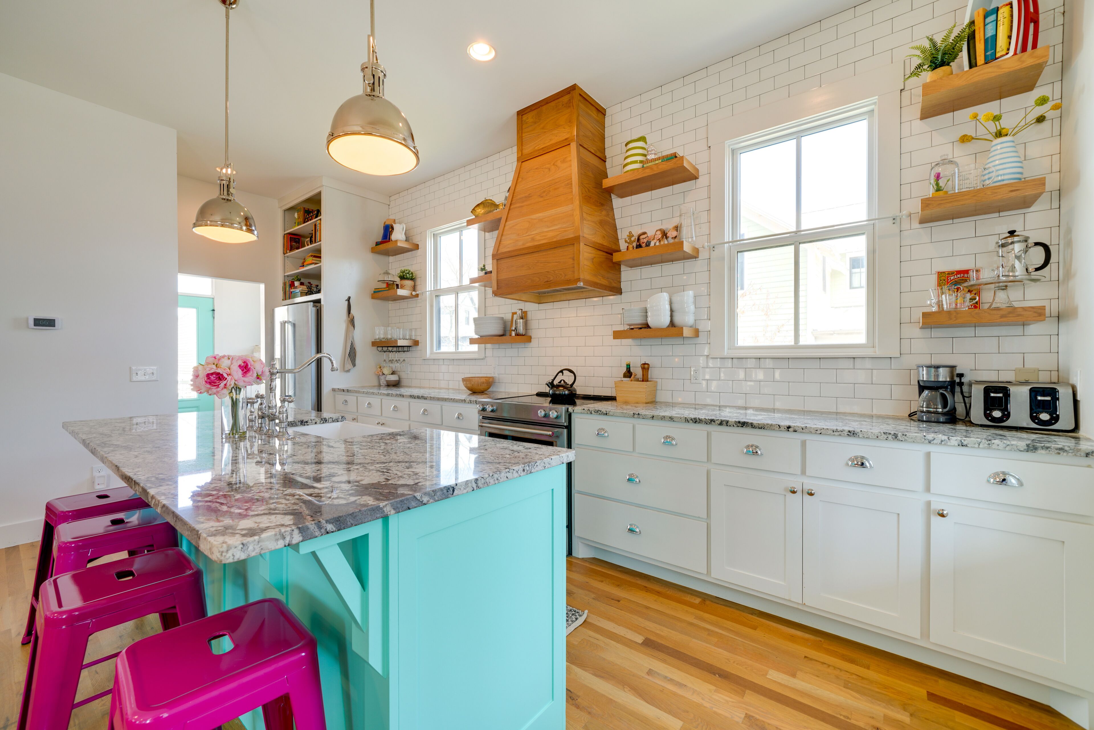 Carlton Landing Home w/ Poolside Lake View!