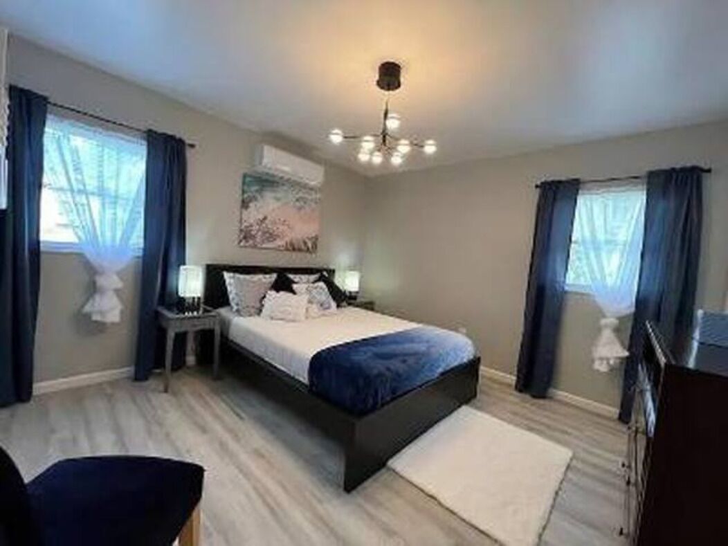 Newly remodeled home w/large private outdoor space