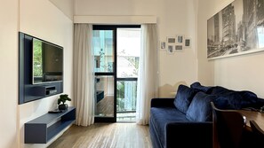 Flat-screen TV - TTW - The Town Studios By Anora Spaces (São Paulo)