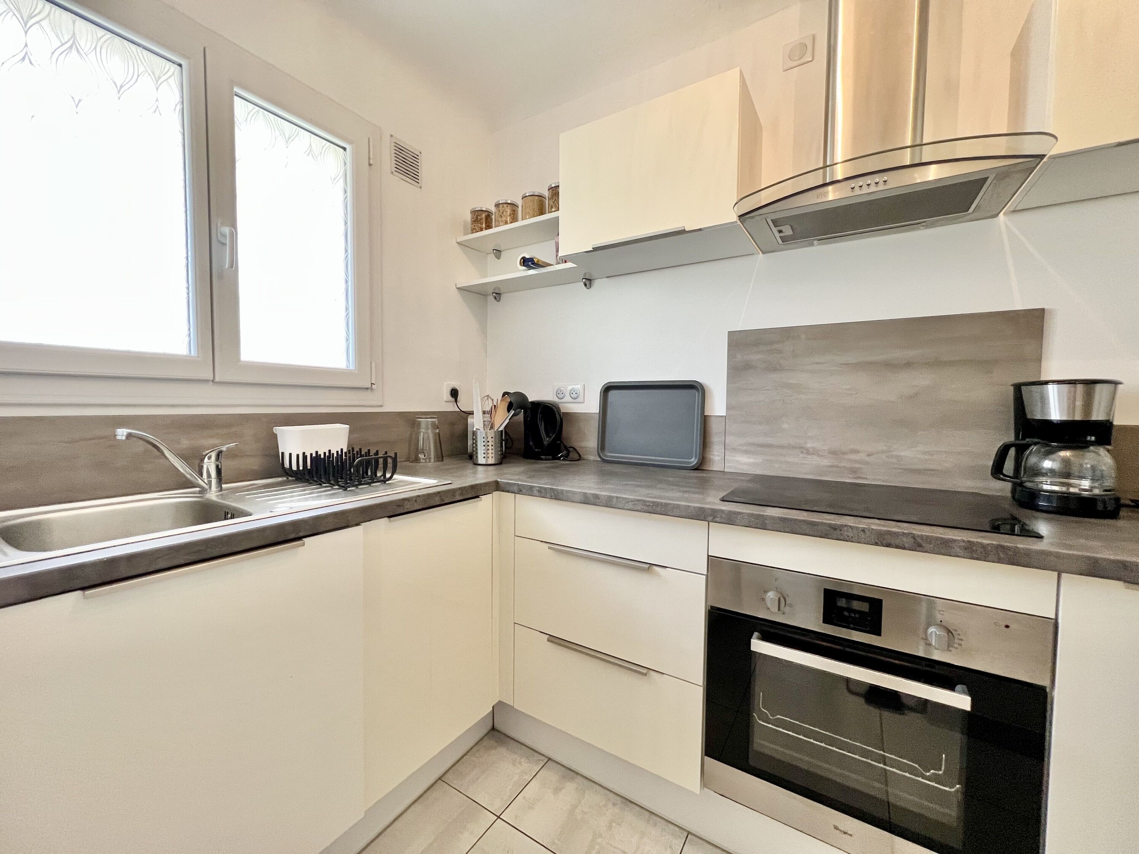 冰箱、微波炉、烤箱、洗碗机