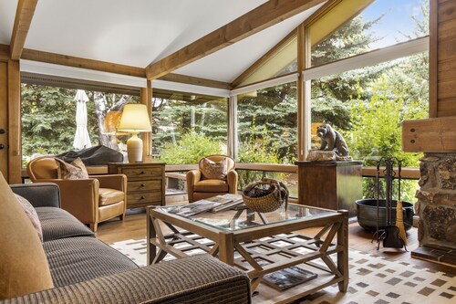 Outpost: Golf Creek 47 - Close to National Park!