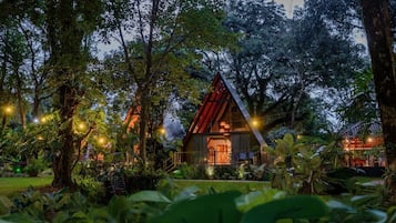 Fachada de la propiedad