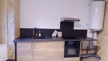 Fridge, oven